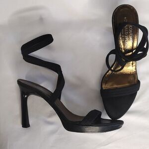 VNTG Couture Donald J Pliner Strappy open toe Black Heels Women's 7.5